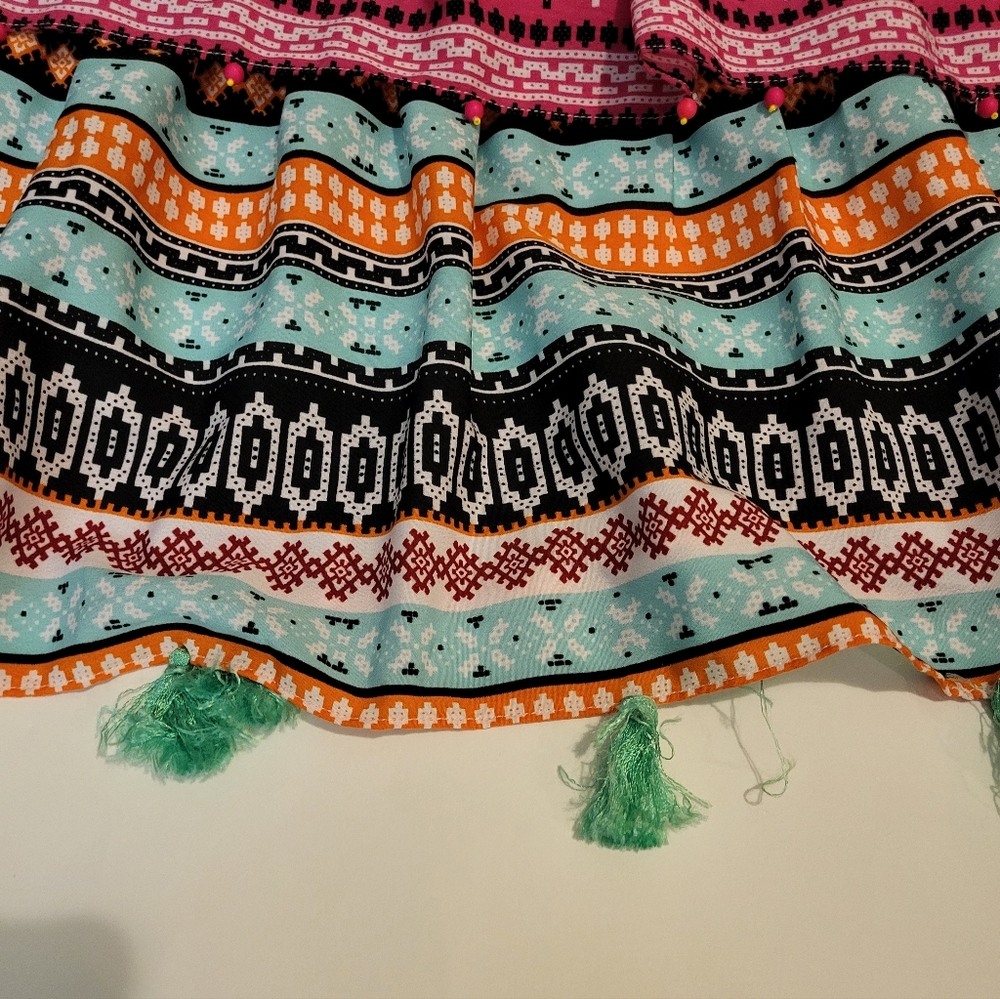 Colorful Sleeveless Patterned Dress - Picture 6 of 10